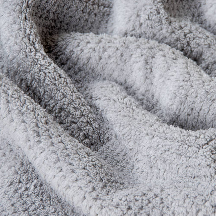 VOLO Hero Hair Towel- Luna Gray Luxe Tube