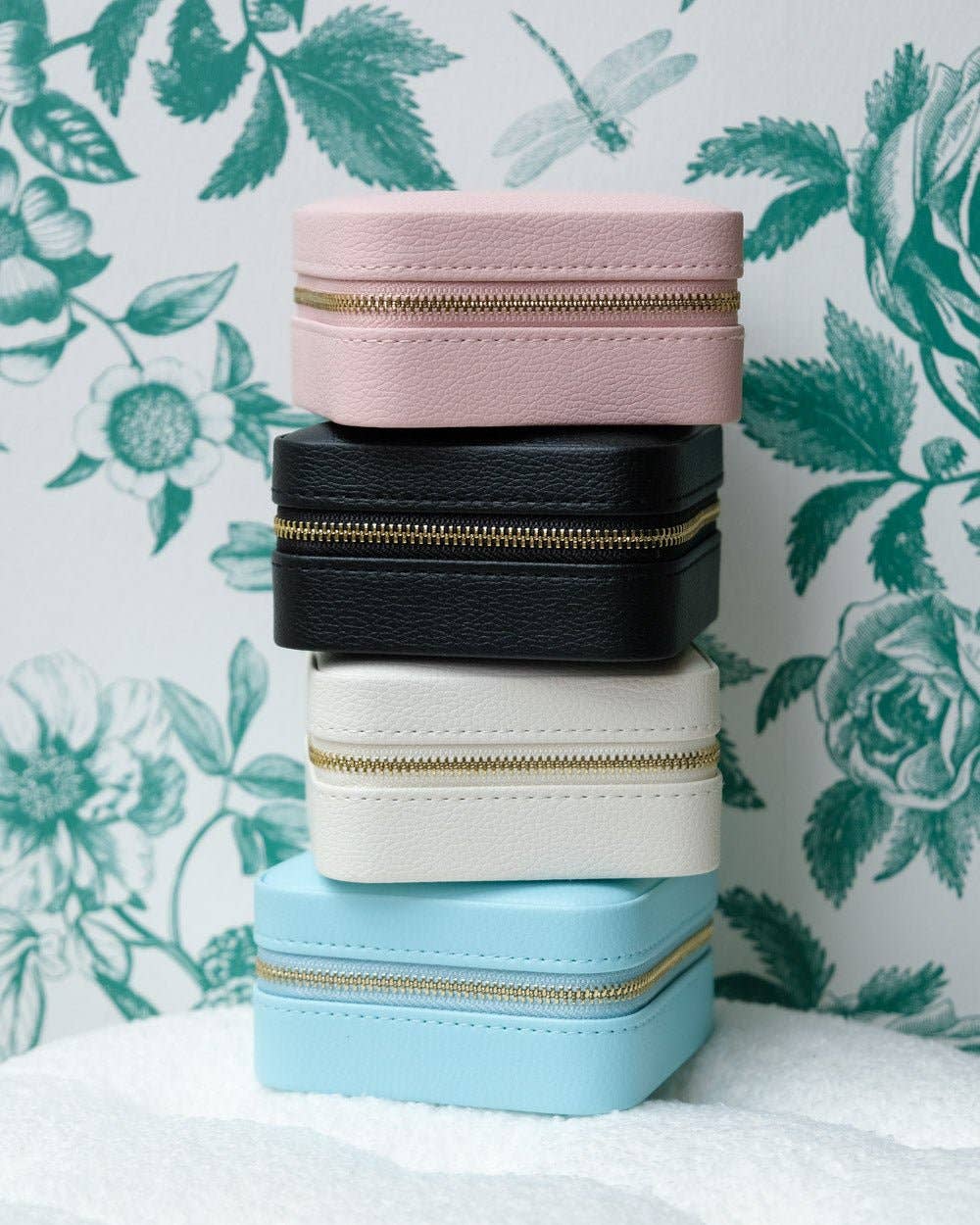 Corinne-White Leather Travel Jewelry Box