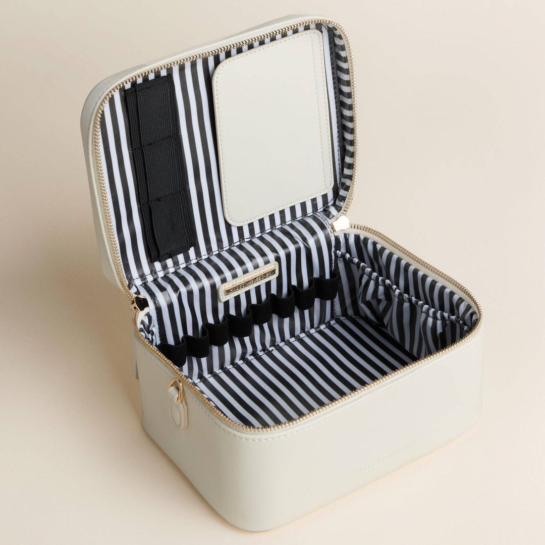 Jetsetter Train Case-Preto Black