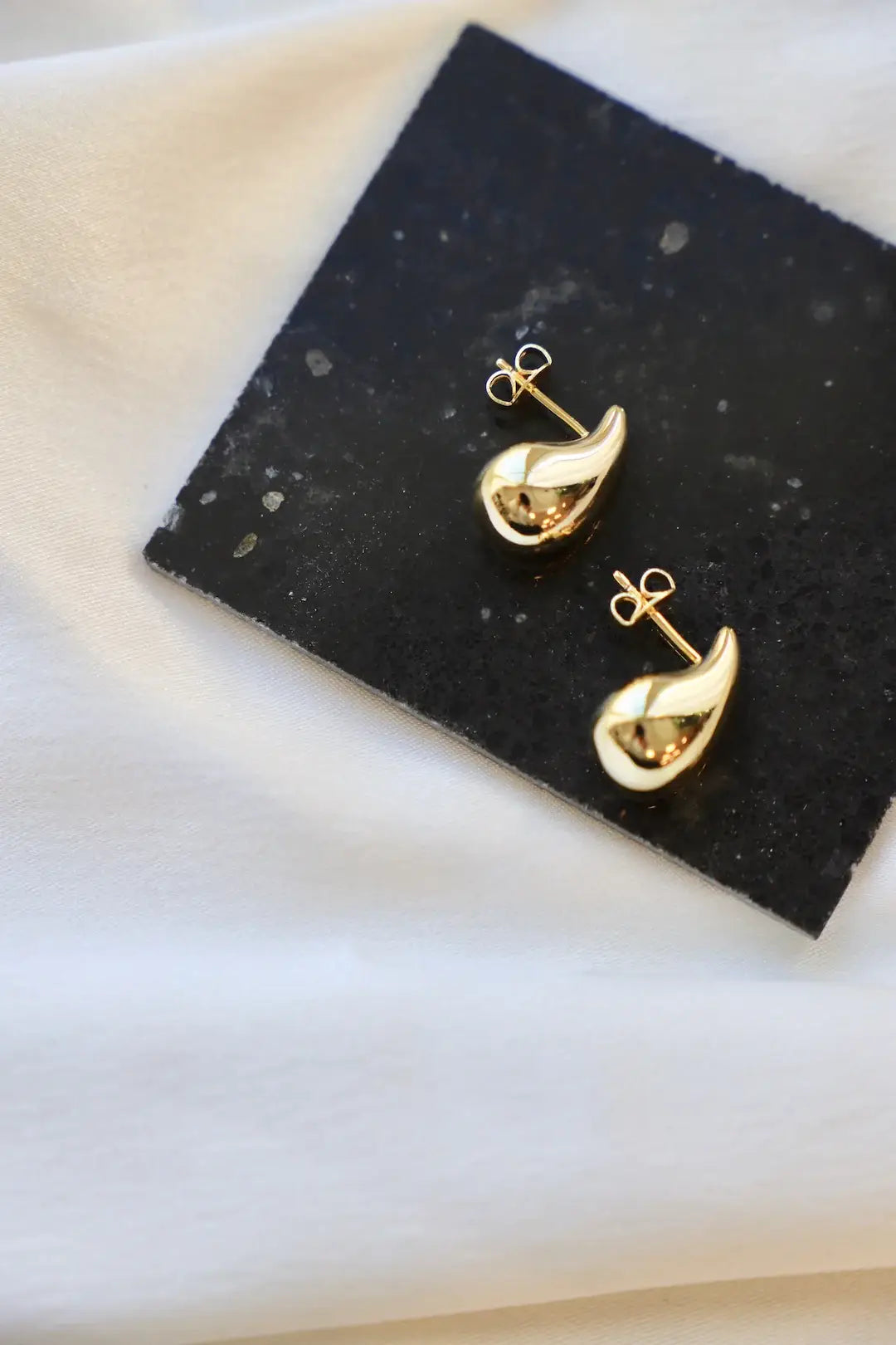 E1616 Assorted Earrings-Libby Teardrop Stud