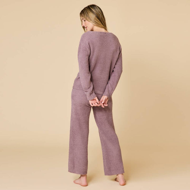Women's Solid Marshmallow V-Neck Lounge Set