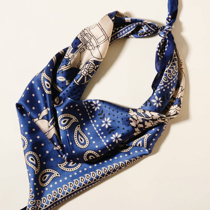 Western-Inspired Silk-Feel Scarf with Vintage Paisley Print