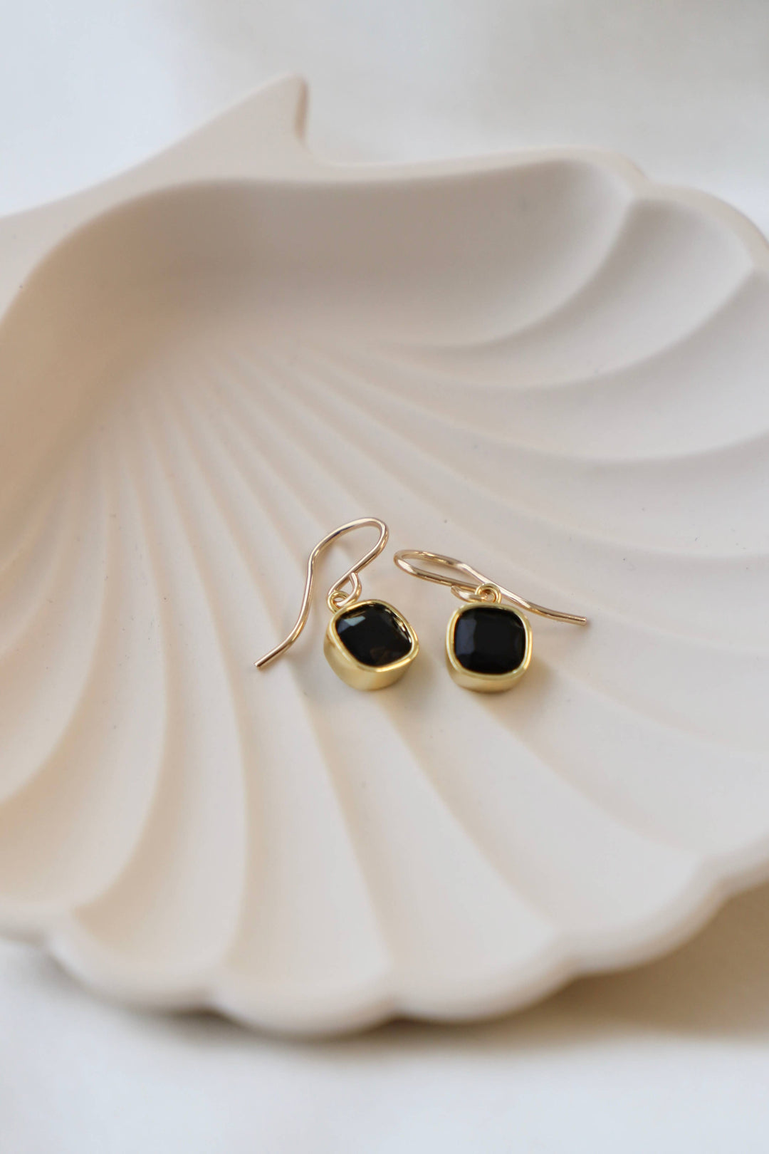 E1669GBK Gold Earrings-Black Square Bezel